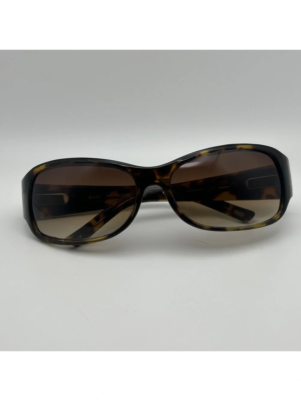 Fossil Jessy Women's Tortoise Shell Sunglasses with Gradient Lenses